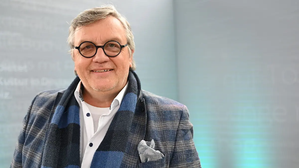 Hape-Kerkeling-packt-aus-Ich-werde-bedroht