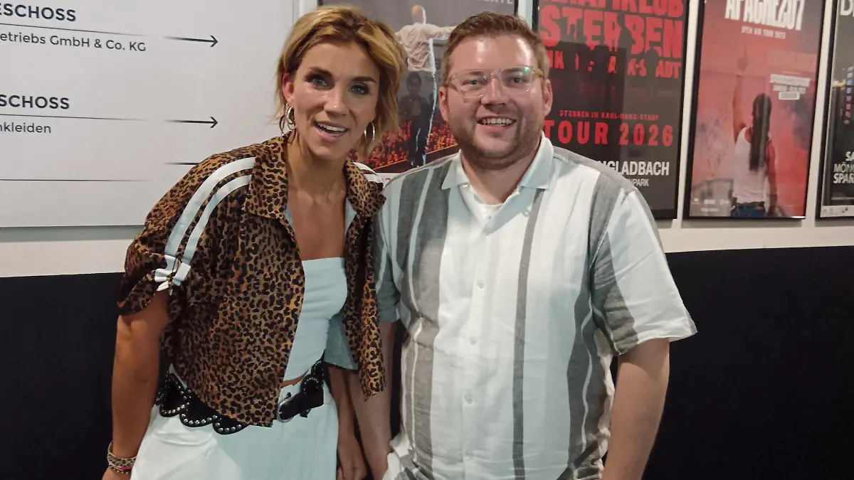 Hinter den Kulissen der großen Olé-Party: Anna-Maria Zimmermann und RTL-Reporter Kai Franzke Jr.
