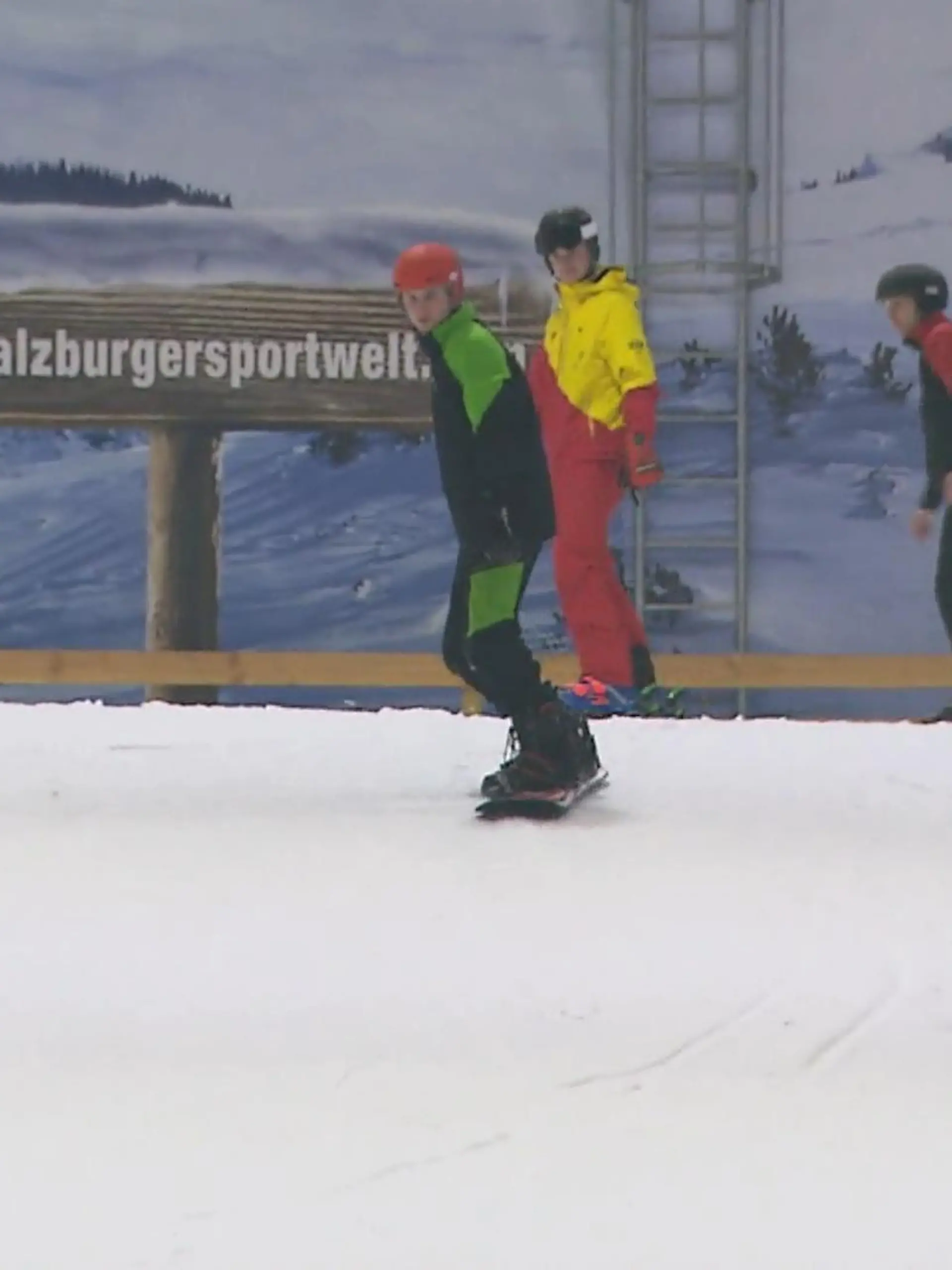 Bild zu: "Zu Besuch in der Skihalle Neuss"