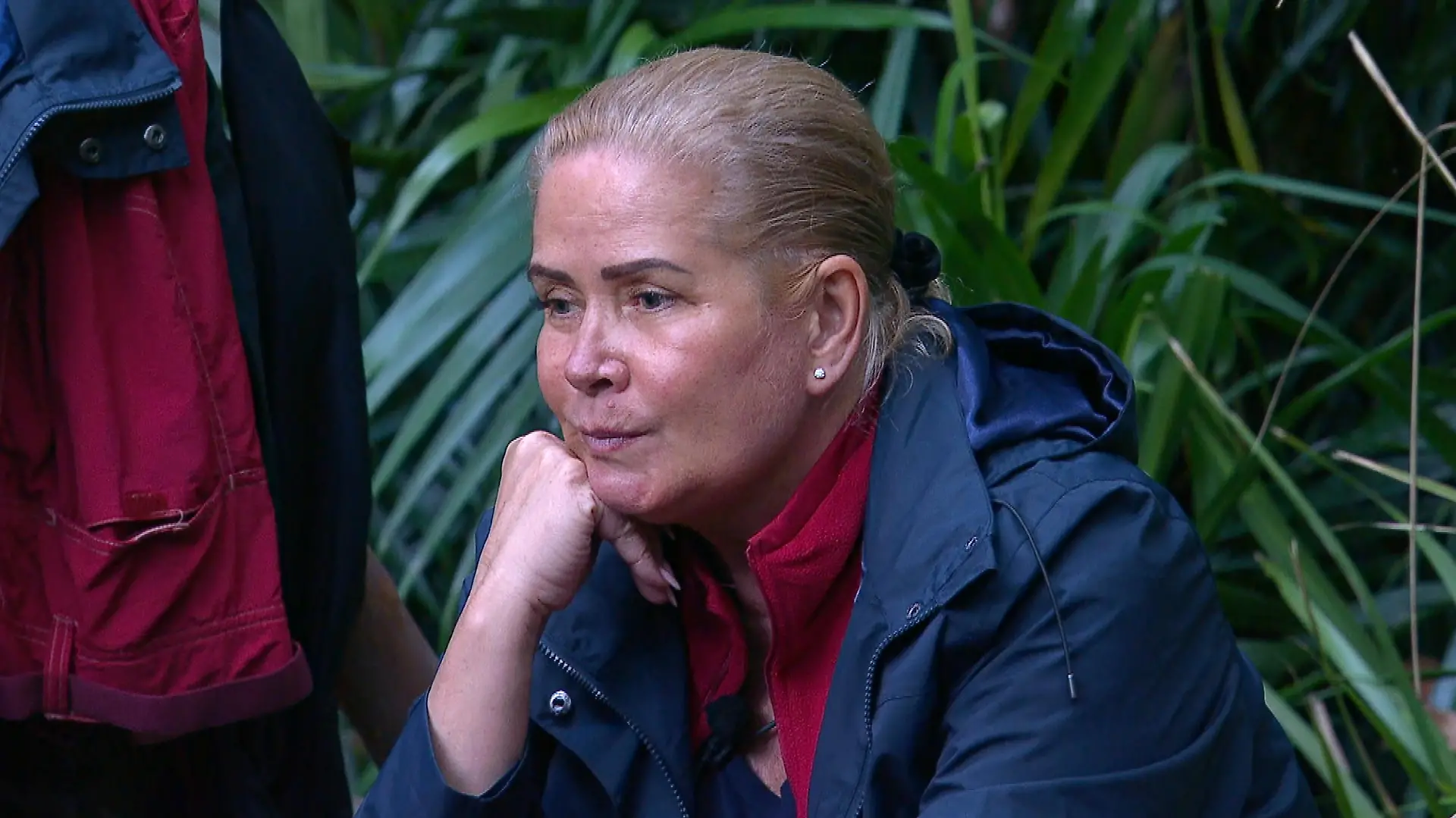 ACHTUNG: SPERRFRIST FÜR ALLE MEDIEN BIS MONTAG, 16.01.2023, 23.45 UHR !!! Tag 4 im Camp. Claudia Effenberg erzählt vom Streit mit ihrer verstorbenen Schwester und wie ein Medium ihr half, die Geschichte zu verarbeiten.
Die Verwendung des sendungsbezogenen Materials ist nur mit dem Hinweis und Verlinkung auf RTL+ gestattet.