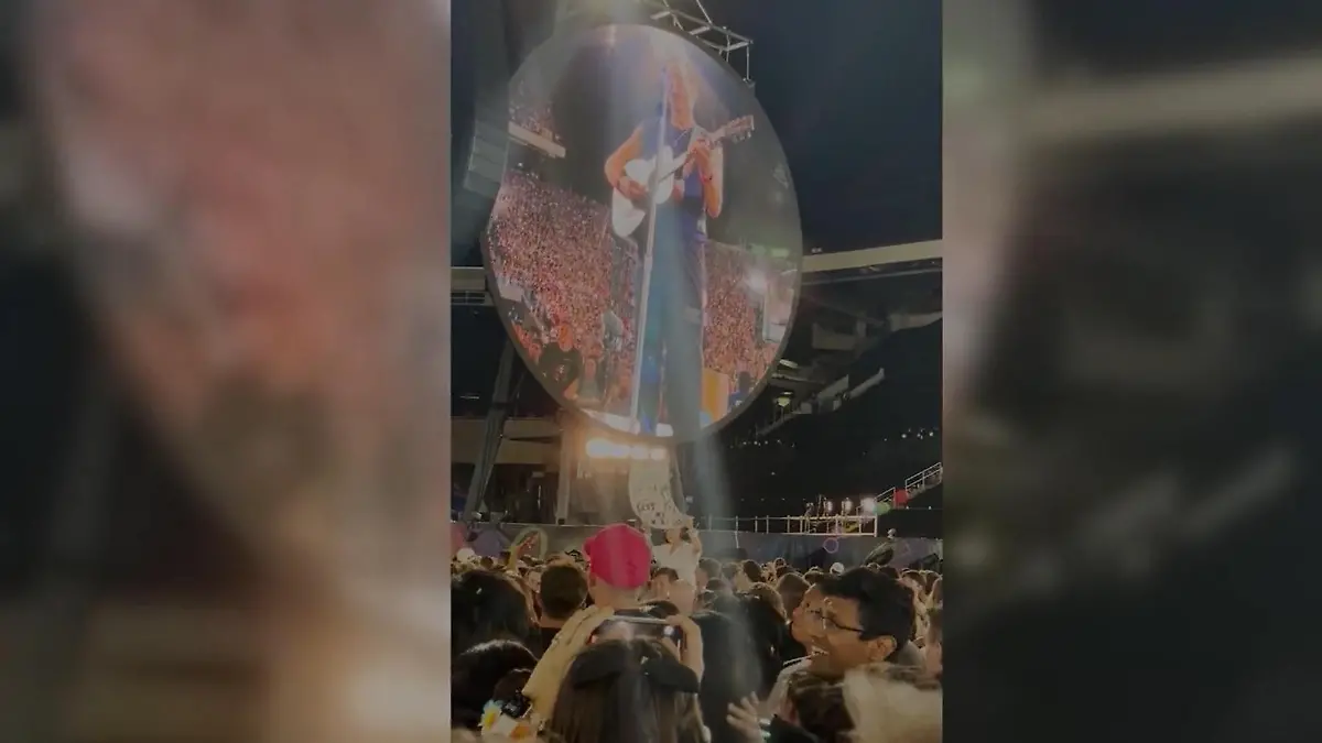 Diese Warnung von Chris Martin hätten sie vorher gebraucht Ihr werdet gefilmt!