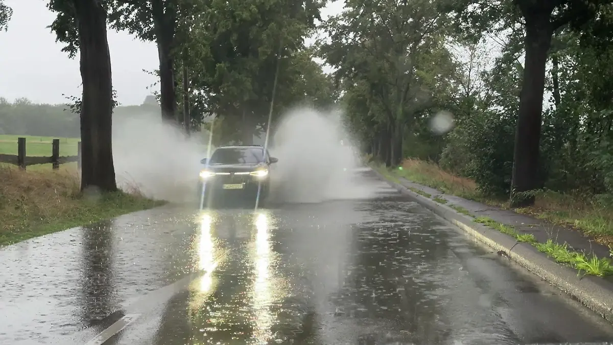 Unwetter ziehen über Deutschland hinweg Wetter kommt nicht zur Ruhe