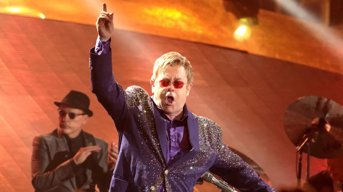 Elton John bei einem Konzert in Reading, Pennsylvania
