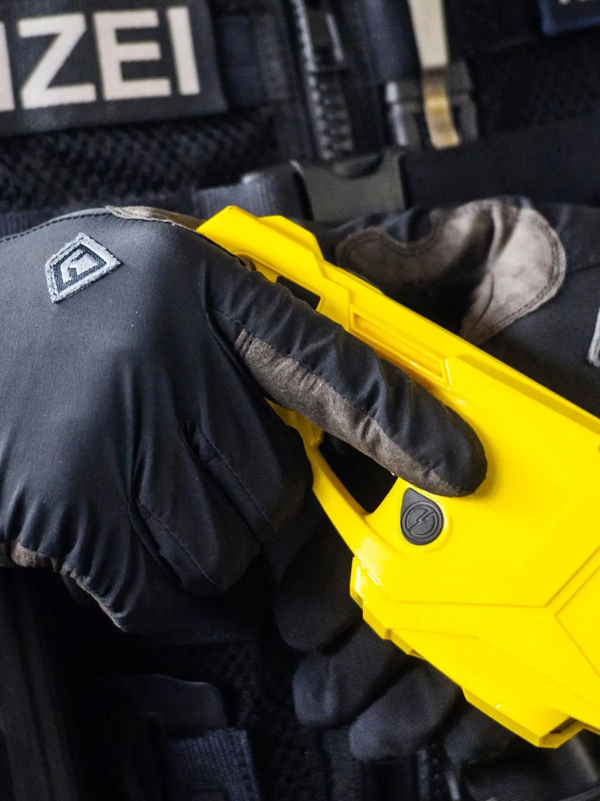Der Einsatz der Taser birgt auch Gefahren. (Archivbild)