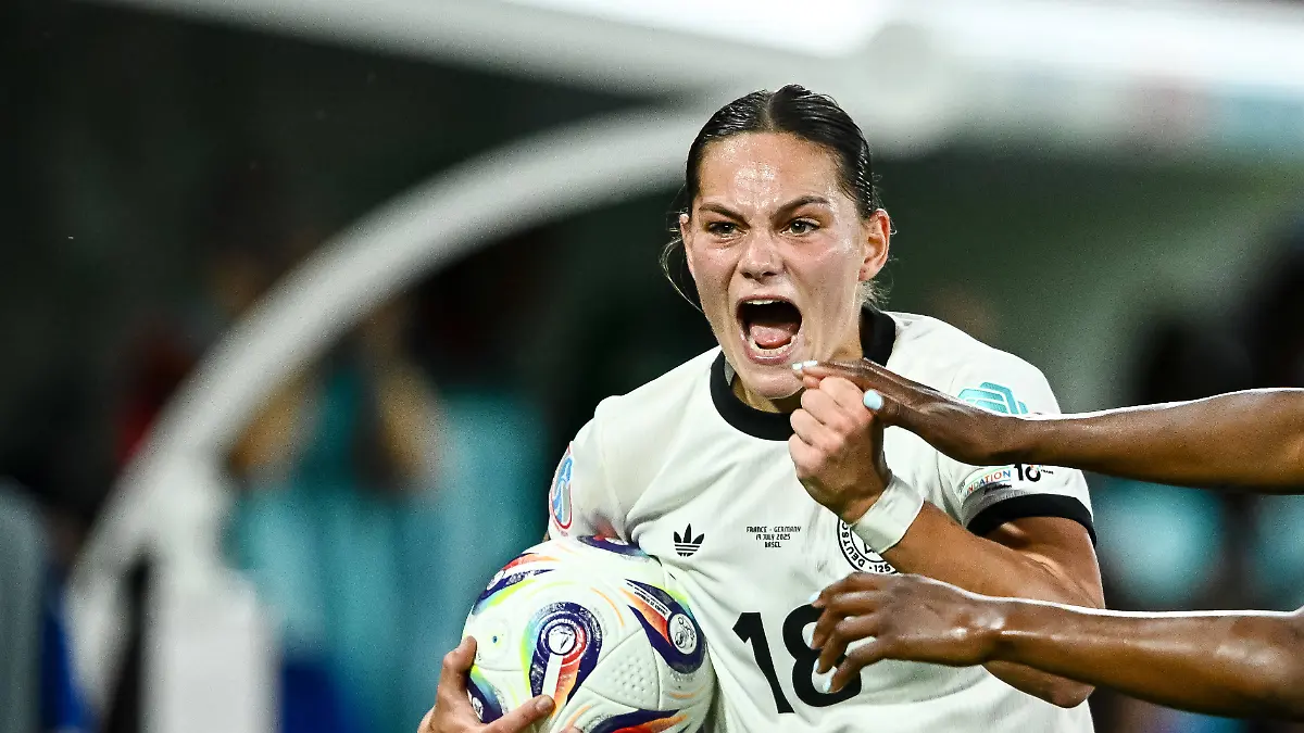 Giovanna Hoffmann Germany gestures during the UEFA Women s EURO 2025 Quarter-Final match between France and Germany at St. Jakob-Park on July 19, 2025 in Basel, Switzerland.