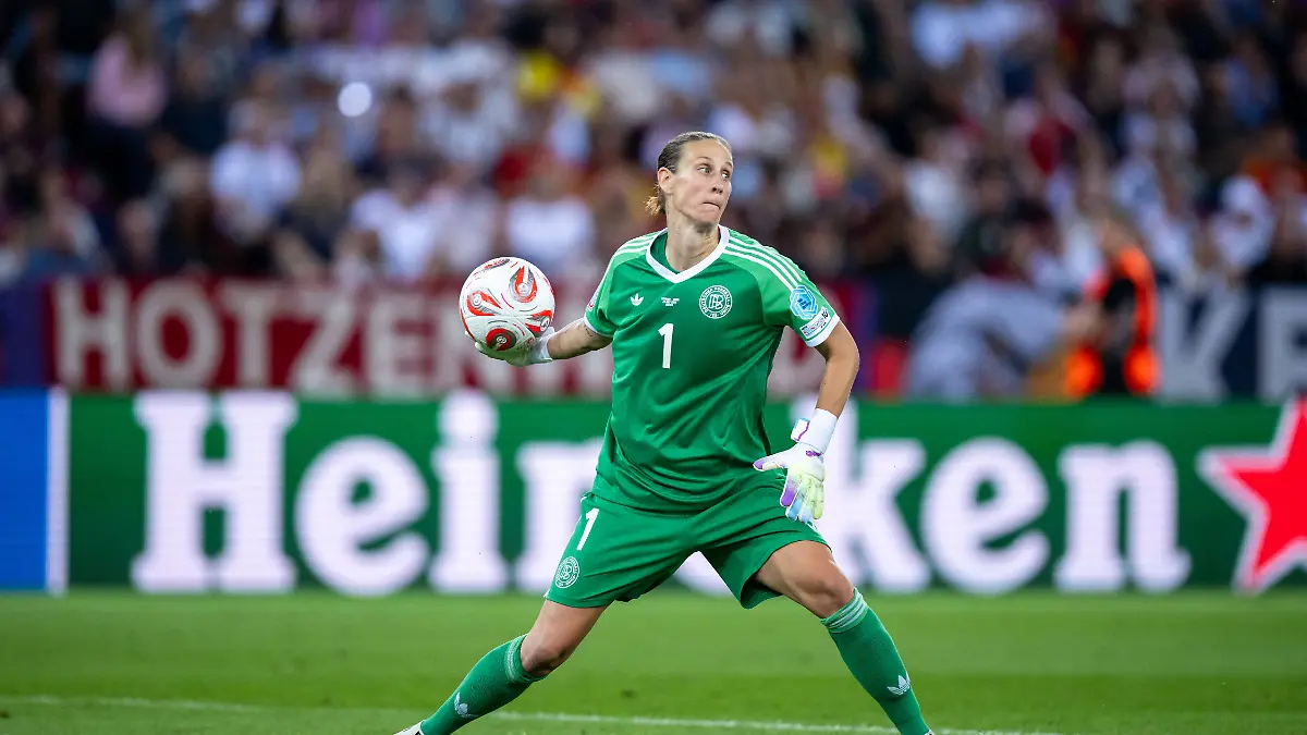 Ann-Kathrin Berger nahm den Fehler, der Deutschland den Finaleinzug kostete, auf ihre Kappe.