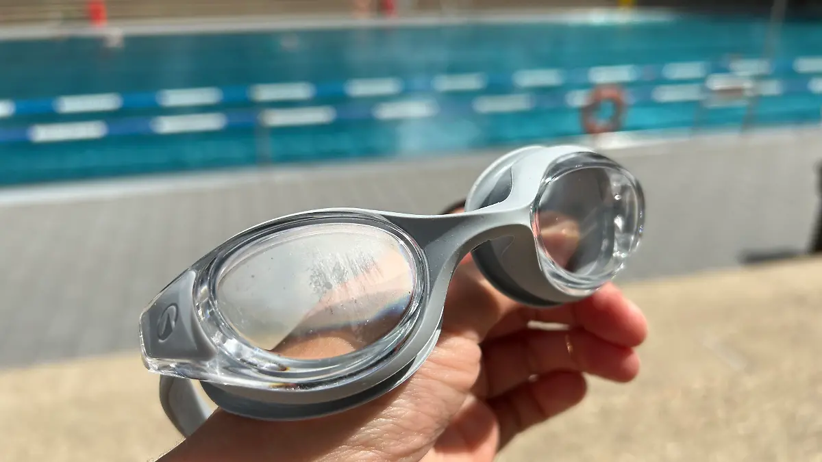 Die Nabaiji Schwimmbrille ist die einzige in meinem Test, die schon nach kurzer Zeit beschlägt.