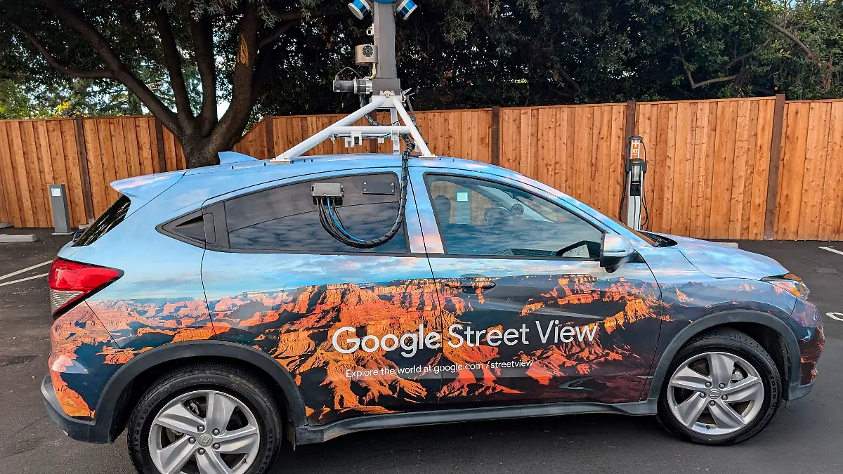 Mit solchen Autos ist Google für den Dienst Street View unterwegs (Symbolbild).