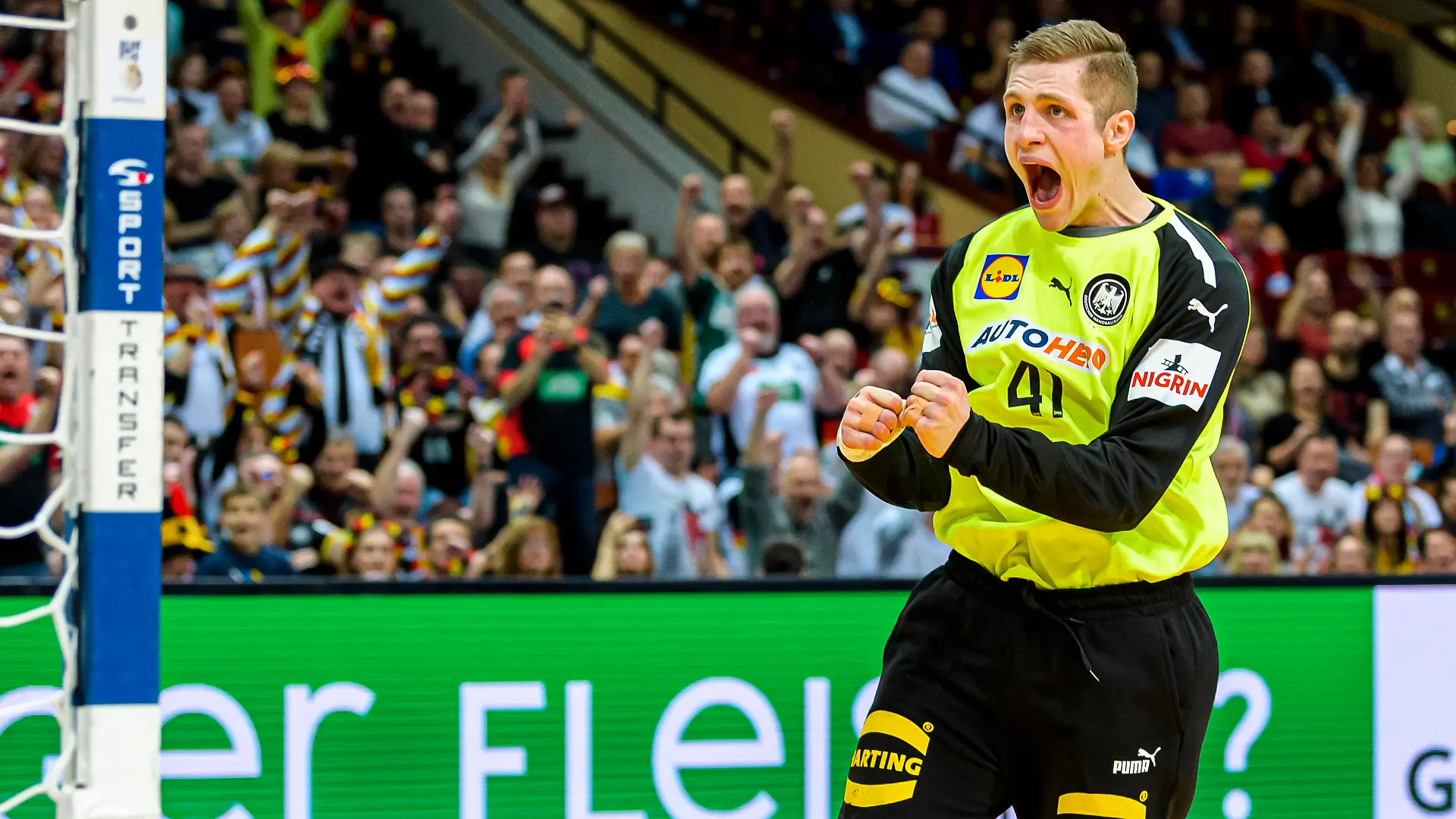 Katowice, 15. Januar 2023: Handball IHF WM, Vorrunde, Gruppe E, Deutschland - Serbien Torhueter Joel Birlehm Deutschland Jubel / Freude / Emotion Katowice Spodek Arena Polen *** Katowice, 15 January 2023 Handball IHF World Championship, Preliminary Round, Group E, Germany Serbia Goalkeeper Joel Birlehm Germany Jubel Freude Emotion Katowice Spodek Arena Poland