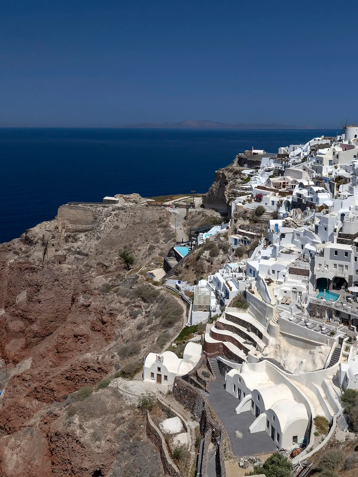 Die Stadt Oia auf Santorini