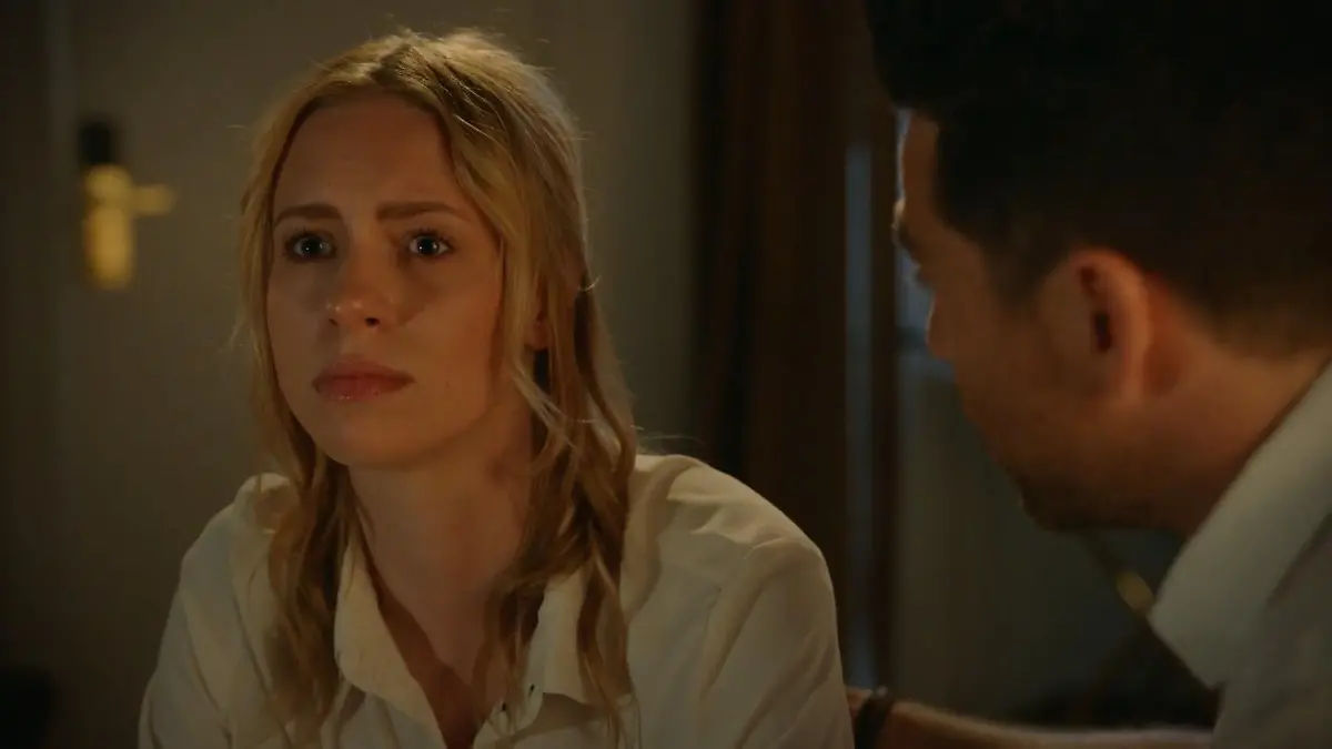 GZSZ-Vorschau heute im TV: Carlos will Zoe vor einem weiteren Fehler  bewahren