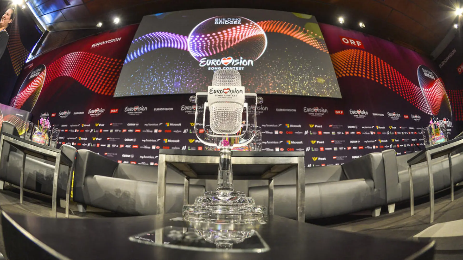 Heiß begehrt: Die Trophäe für den ESC-Sieger 2015