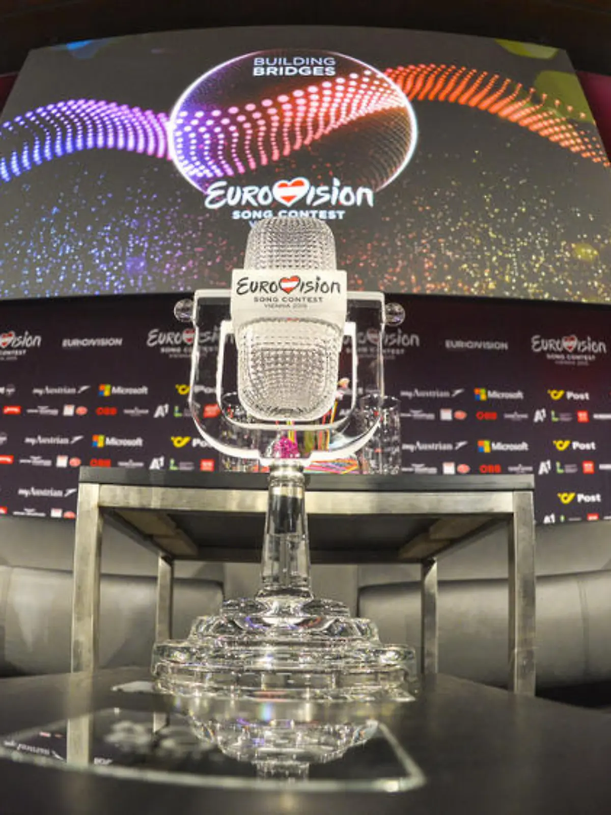 Heiß begehrt: Die Trophäe für den ESC-Sieger 2015
