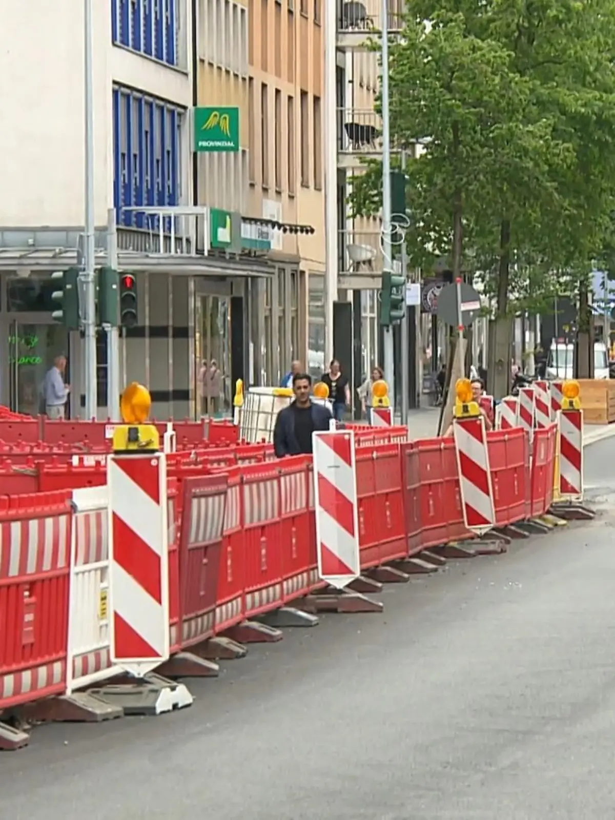 Bild zu: "Industrie- und Handelskammer warnt vor Stau-Chaos"