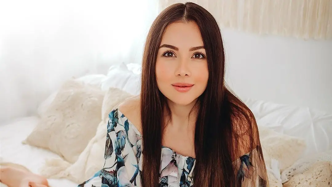 Baby-f-llt-vom-Bett-Ex-DSDS-Kandidatin-Katharina-Eisenblut-geht-drastischen-Schritt-