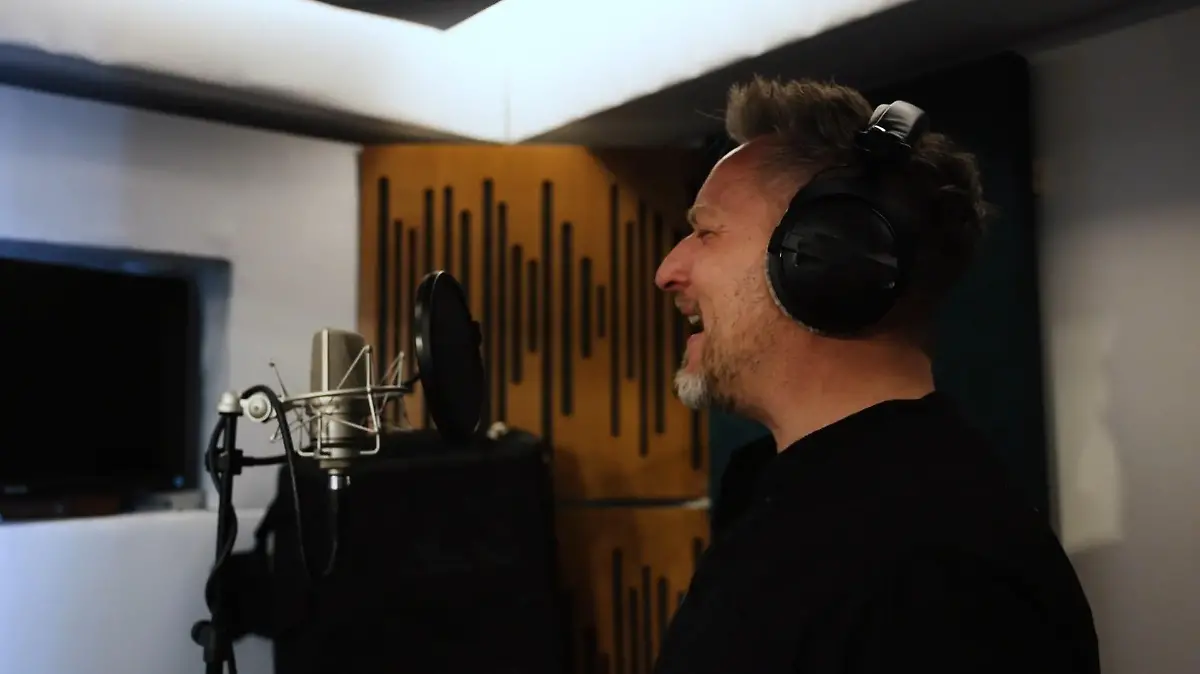 Lars Pape im Tonstudio