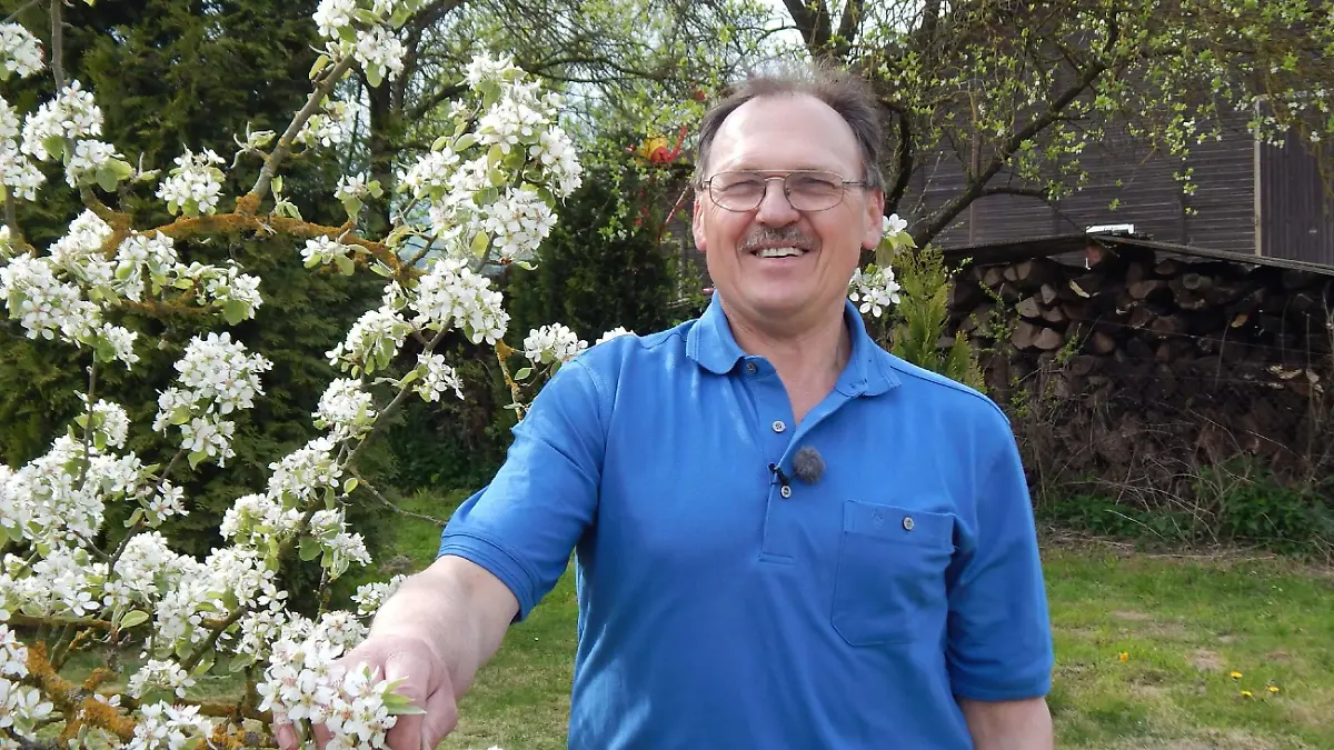 Der patente Rinderzüchter Herbert (57) aus Mittelhessen nennt 90 Angusrinder auf seinem 65 Hektar großen Ackerbau- und Grünlandbetrieb sein Eigen. "Ich wünsche mir eine ehrliche Beziehung, aus der vielleicht sogar eine Familie entstehen kann."