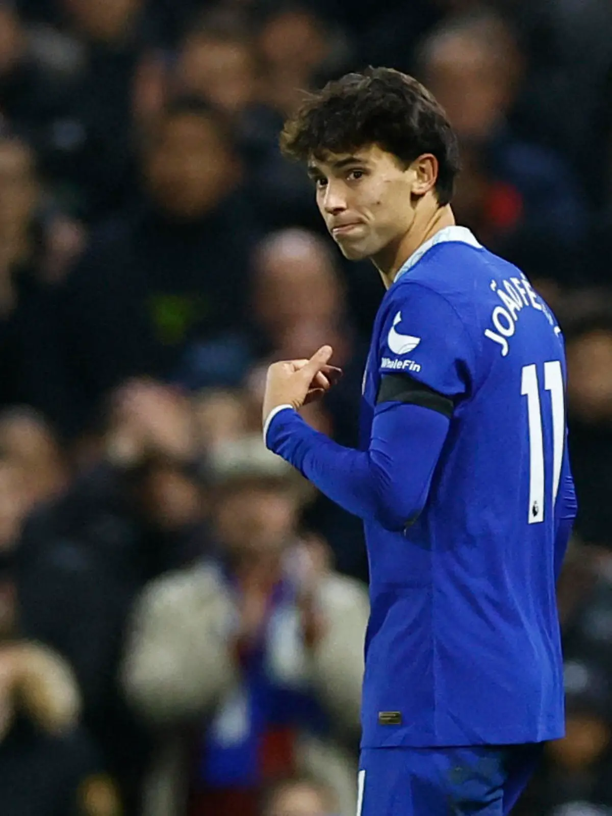 Soccer Football - Premier League - Fulham v Chelsea - Craven Cottage, London, Britain - January 12, 2023 Chelsea's Joao Felix walks off the pitch after receiving a red card by referee David Coote Action Images via Reuters/Peter Cziborra EDITORIAL USE ONLY. No use with unauthorized audio, video, data, fixture lists, club/league logos or 'live' services. Online in-match use limited to 75 images, no video emulation. No use in betting, games or single club /league/player publications.  Please contact your account representative for further details.