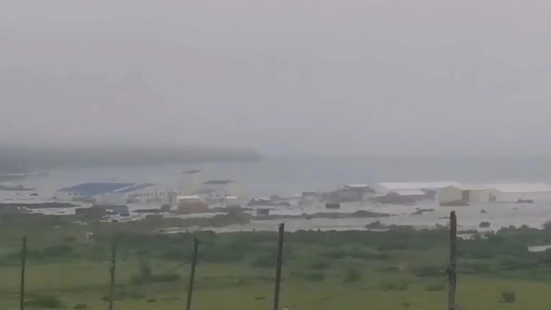 Die Tsunami-Wellen trafen die Küste im fernen Osten Russlands.