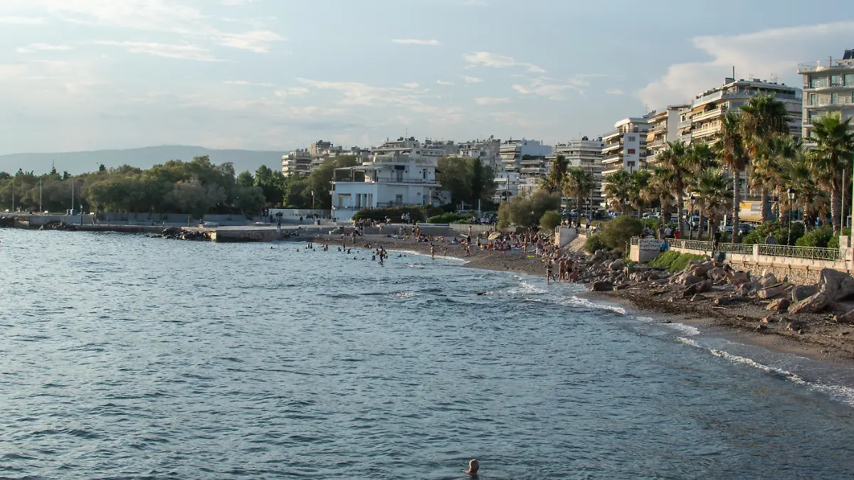 Das Mädchen wurde am Strand von Palaio Faliro gefunden.