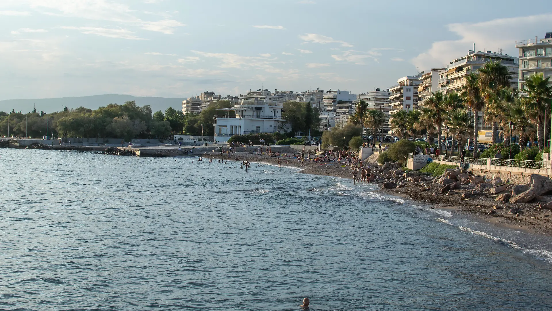 Das Mädchen wurde am Strand von Palaio Faliro gefunden.