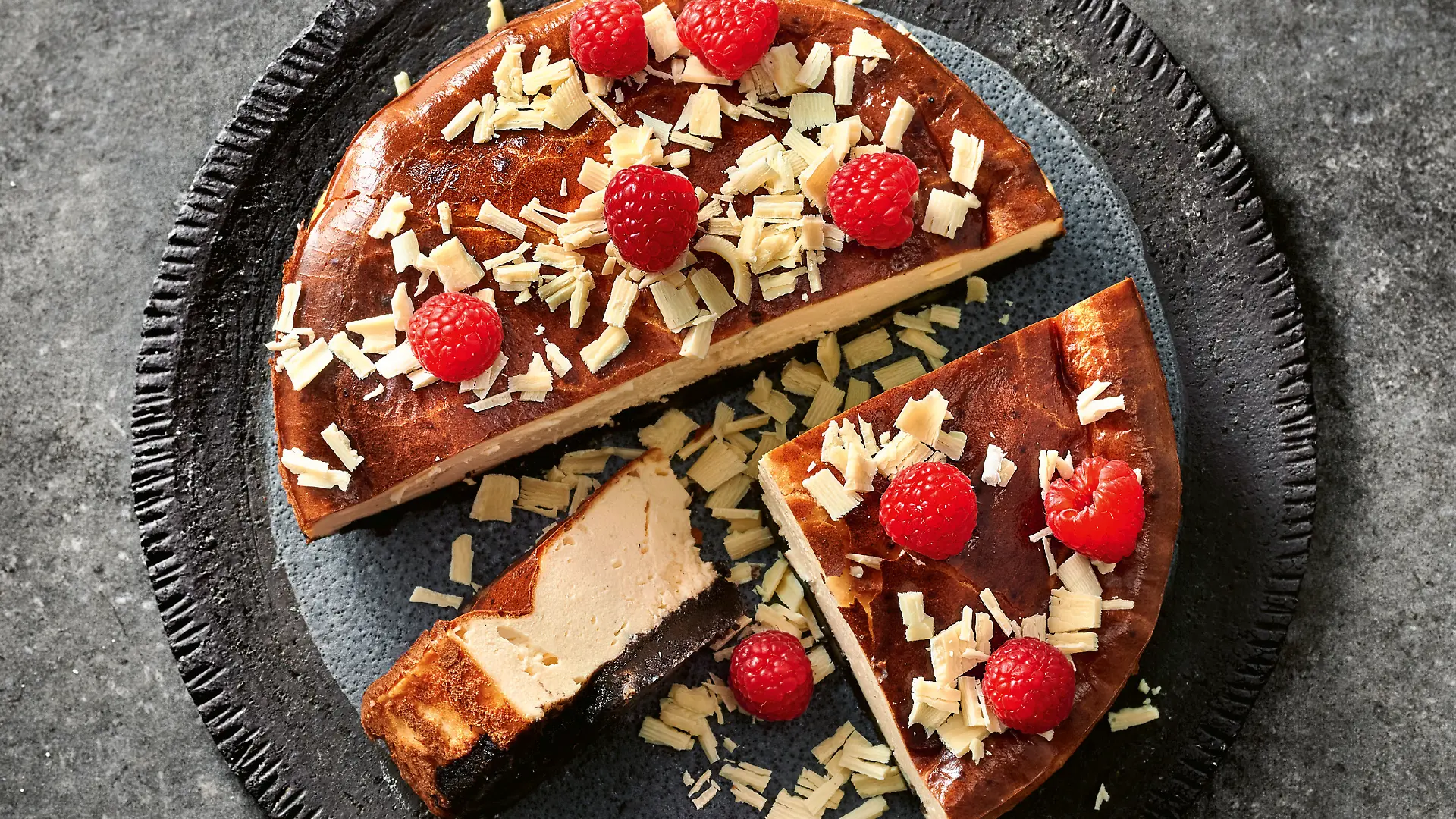 Cheesecake mit Himbeeren und weißer Schokolade von Christian Henze