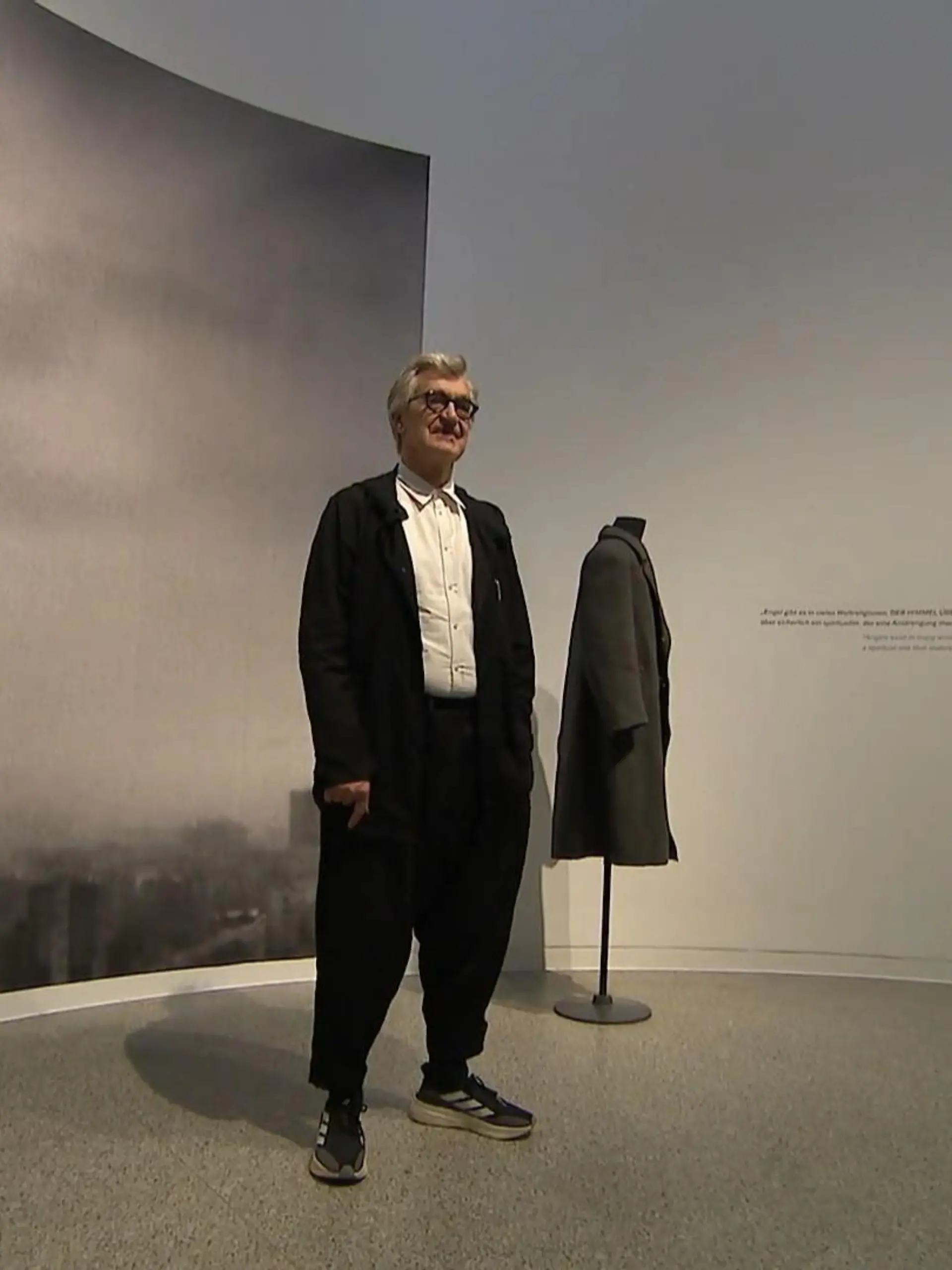 Bild zu: "Bundeskunsthalle Bonn feiert Wim Wenders in neuer Ausstellung"