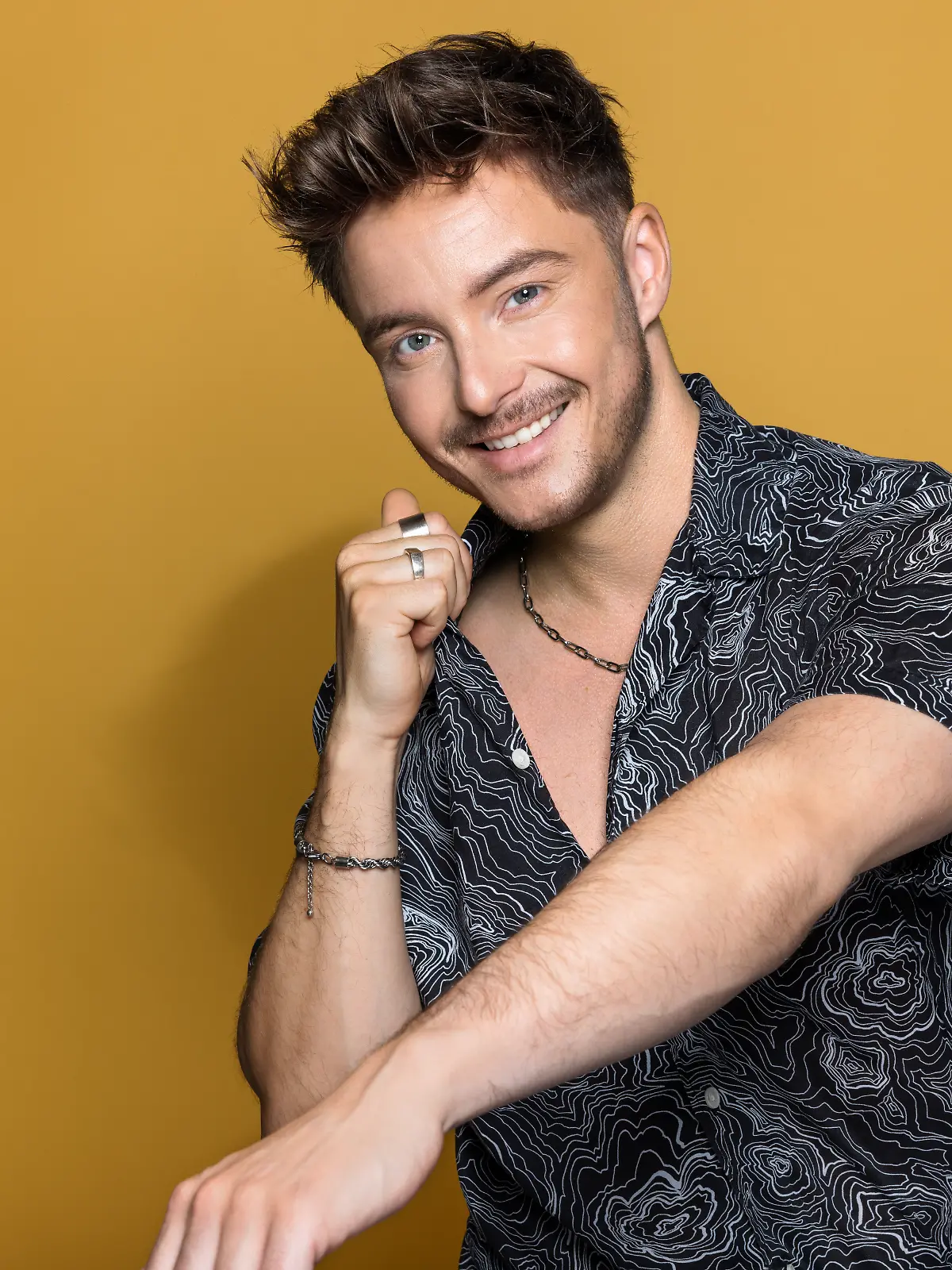 Bild zu: "Songwriter und Sänger Tim Peters: „Mit diesem Star habe ich schon nackt in der Sauna Songs komponiert“"