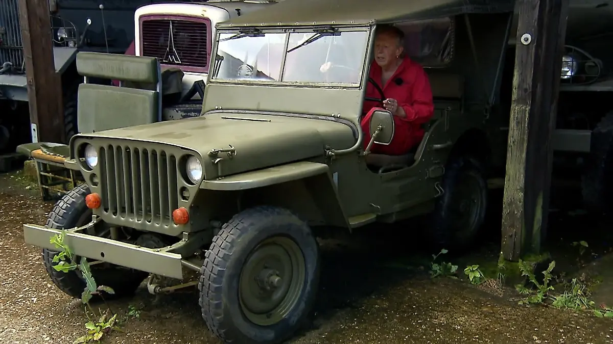 Wie ein Mann aus dem Rhein-Sieg-Kreis alten Armeefahrzeugen neues Leben einhaucht Militärfahrzeuge statt Mittelklassewagen