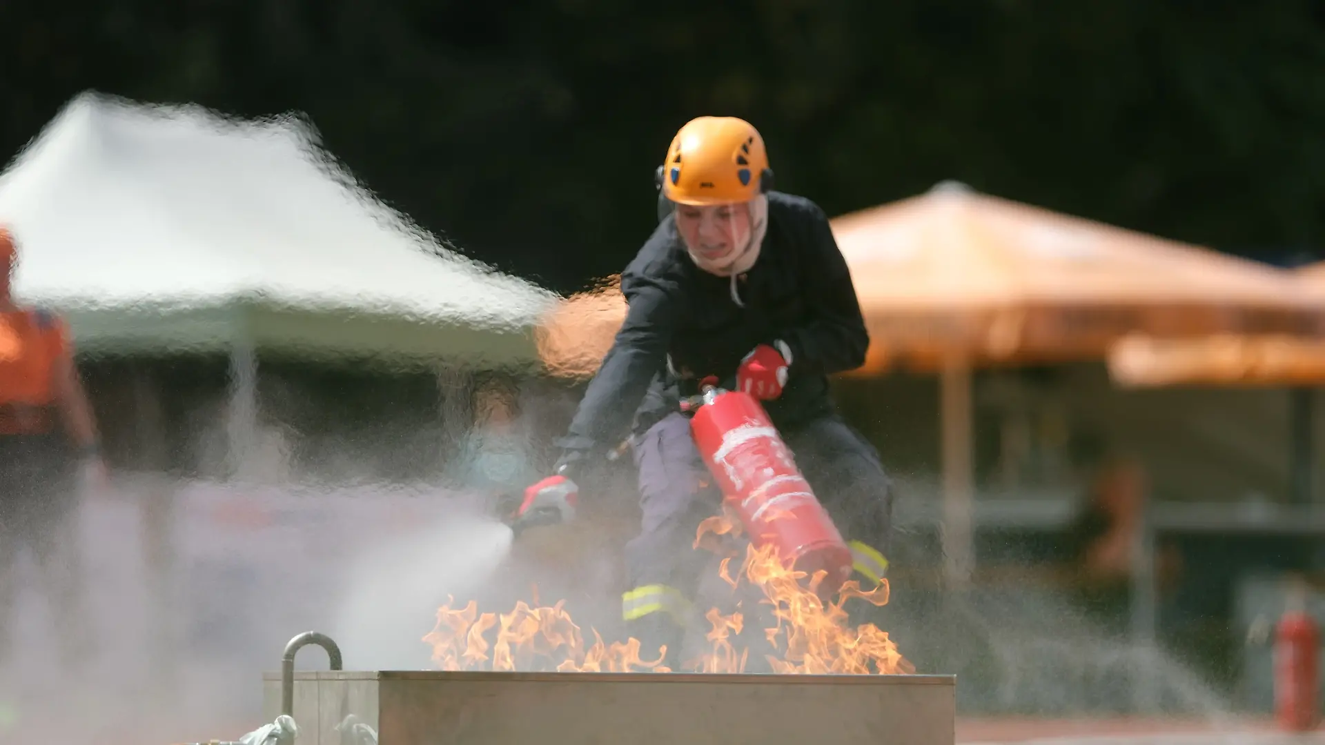 epi_228925635_DPA BF_jriowkwcyp-v1-ax-ms6144.jpg_Deutsche Feuerwehrme.jpg