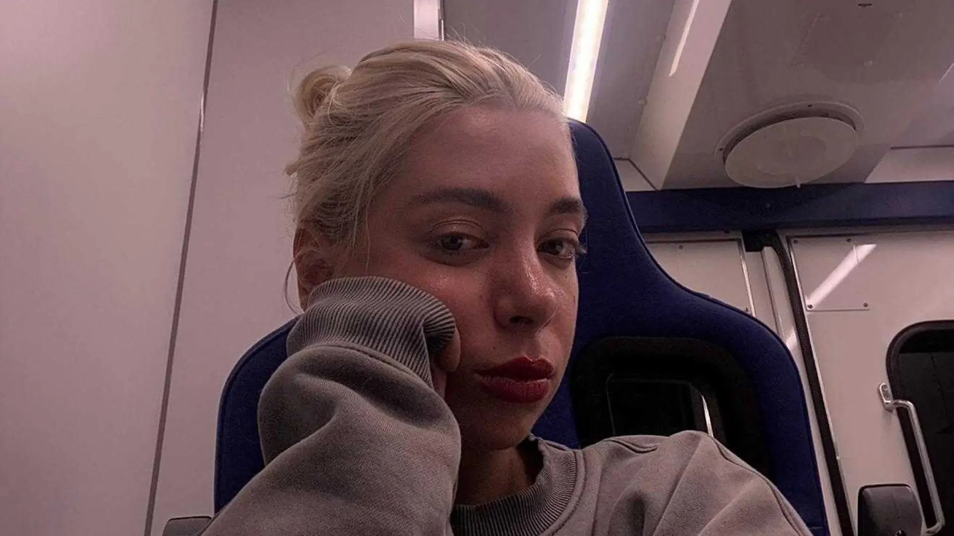 Walentina Doronina (25), bekannt aus dem Sommerhaus der Stars, erlebt wenige Stunden nach dem Crash von Luigi „Gigi” Birofio und Yasin Mohamed ebenfalls einen echten Horrorcrash! Mitten in der Nacht kommt es auf der Autobahn zum Unfall. Der Rettungswagen kommt, aber ihr geht es den Umständen entsprechend gut.