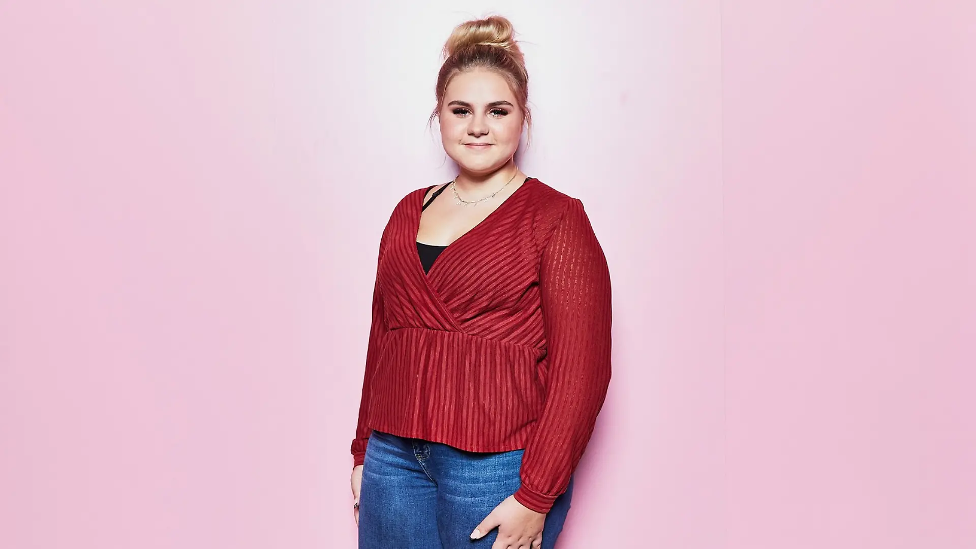 Vor ein paar Jahren sah Estefania noch anders aus. Insgesamt hat sie über die Jahre 45 Kilo Gewicht verloren. 