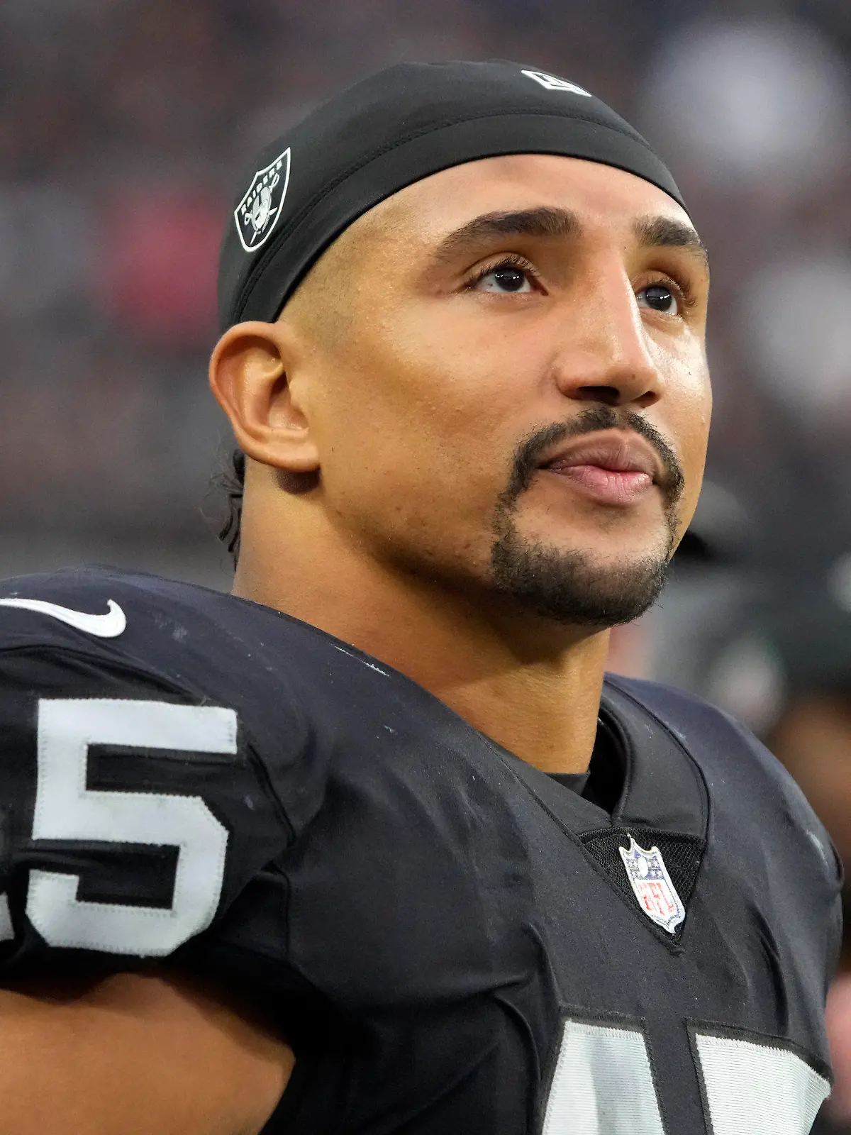 ARCHIV - 24.10.2022, USA, Las Vegas: American Football, Profiliga NFL: Jakob Johnson, Fullback der Las Vegas Raiders, verlässt das Spielfeld nach einem Spiel seiner Mannschaft gegen die Houston Texans. Der Stuttgarter hat einen neuen Vertrag bei den Raiders unterschrieben. (zu dpa: «Johnson über neuen NFL-Vertrag: «Wir haben uns geeinigt»») Foto: Rick Scuteri/FR157181 AP/dpa +++ dpa-Bildfunk +++