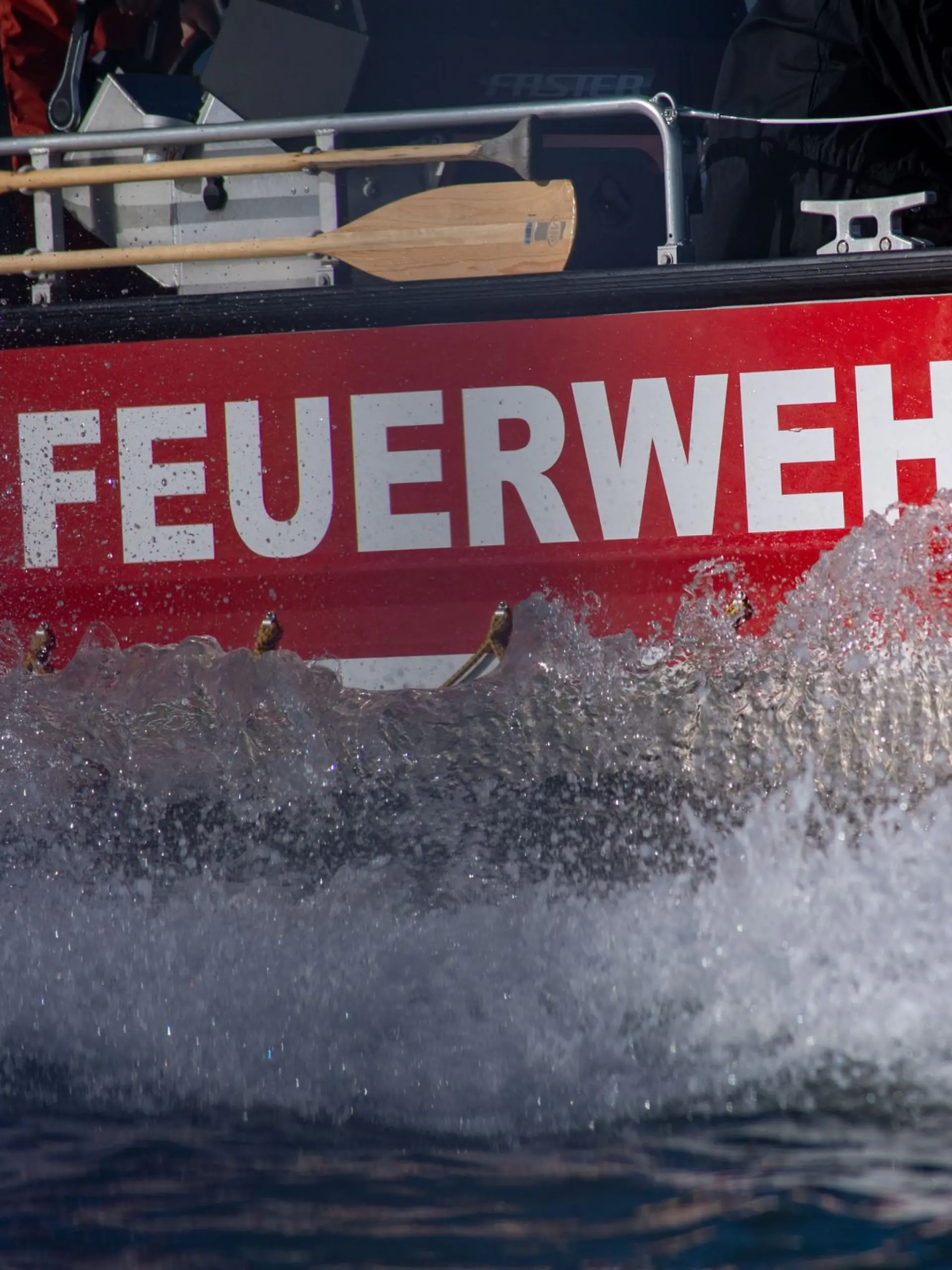Bild zu: "Mädchen essen Hasch-Brownies – plötzlich muss das Rettungsboot ausrücken"