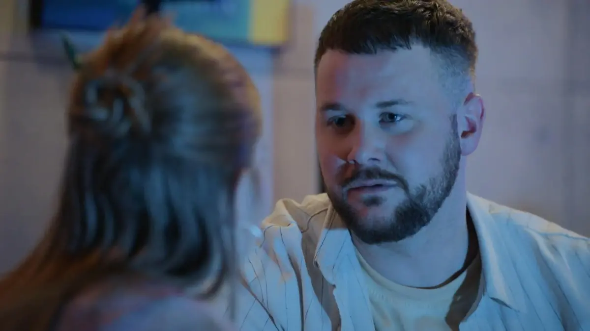 GZSZ-Folge 8333 vom 12. August 2025 im TV: Jonas und Johanna kommen sich  näher