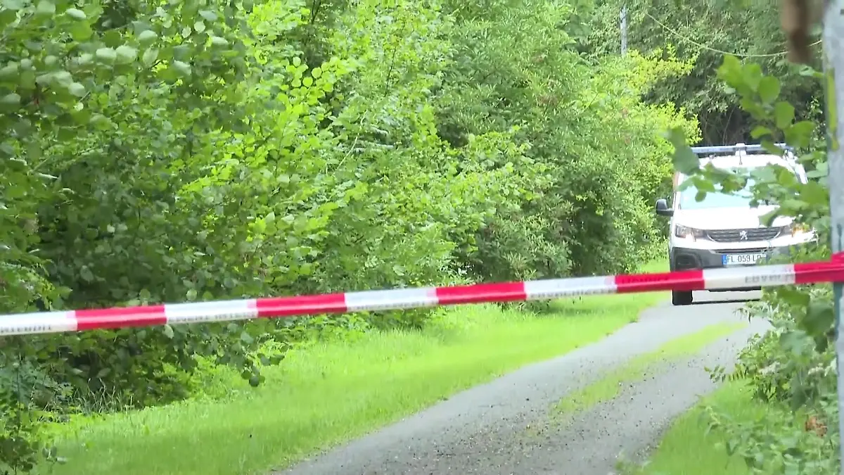 Die Polizei hat Ermittlungen wegen Mordes eingeleitet.