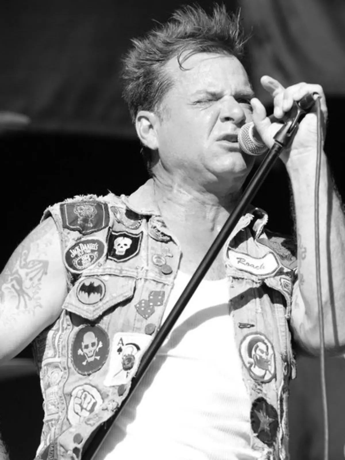 Junkyard trauert um David Roach. 