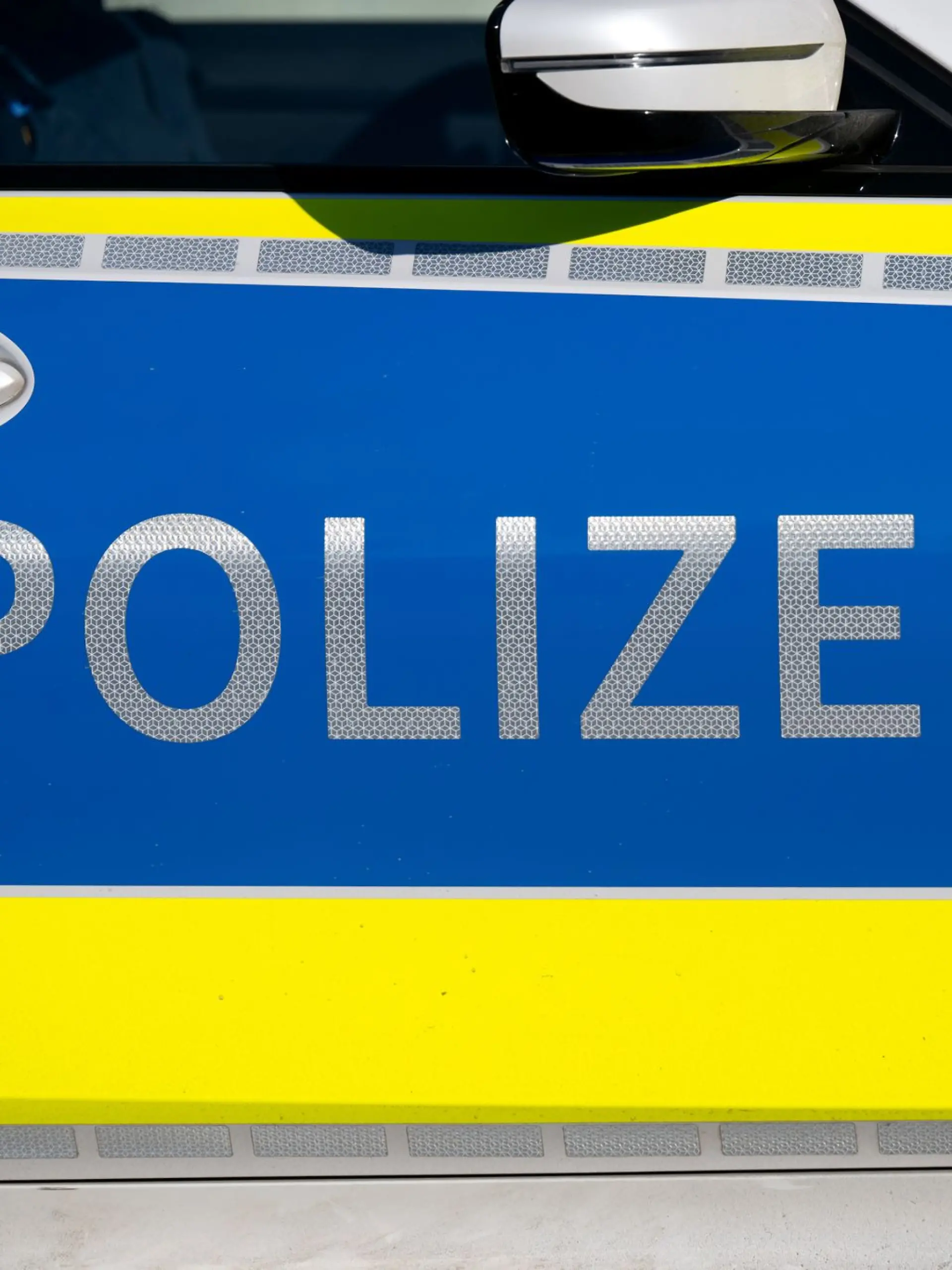 Bild zu: "Frau vergewaltigt – warum informiert die Polizei die Bevölkerung erst jetzt?"