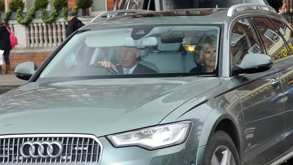 Carole And Pippa Middleton,Prince Charles And The Duchess Of Cornwall ArriveAt Kensington Palace To Visit The Duke And Duchess Of Cambridge.London. Uk.Today.03/05/15