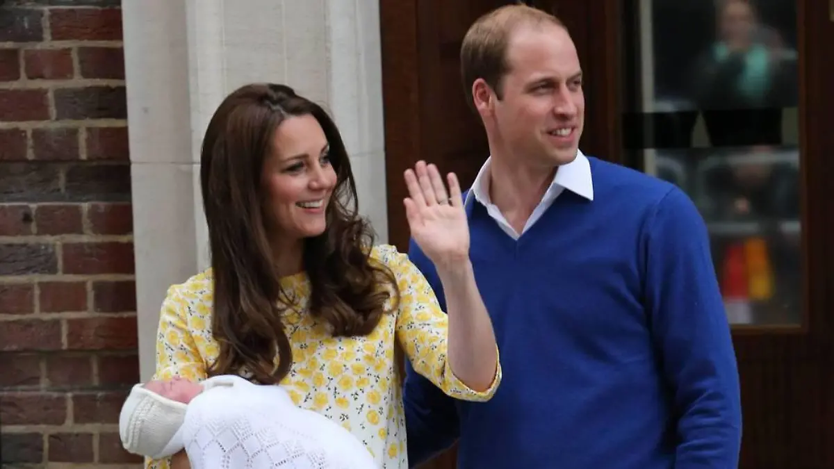 Stolze Eltern: William und Kate zeigen ihre kleine Tochter
