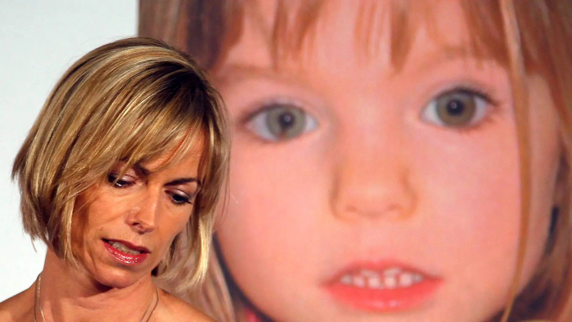 Kate McCann, whose daughter Madeleine went missing during a family holiday to Portugal in 2007, attends a news conference at the launch of her book in London May 12, 2011. REUTERS/Chris Helgren (BRITAIN - Tags: CRIME LAW)