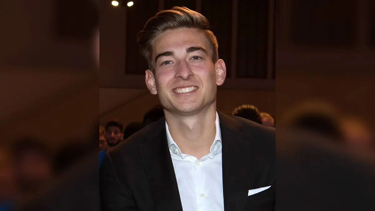Sein Vater ist eine Fußballlegende. Jonathan Klinsmann, Sohn von Jürgen Klinsmann, spielt auch erfolgreich Fußball.