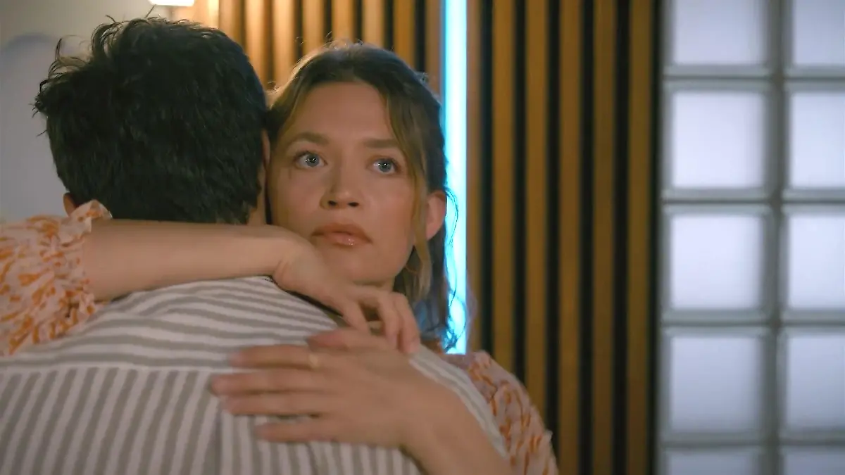 AWZ-Folge vom 21.08.25 im TV: Nathalie hat von Maximilian geträumt und flüchtet zu Matteo