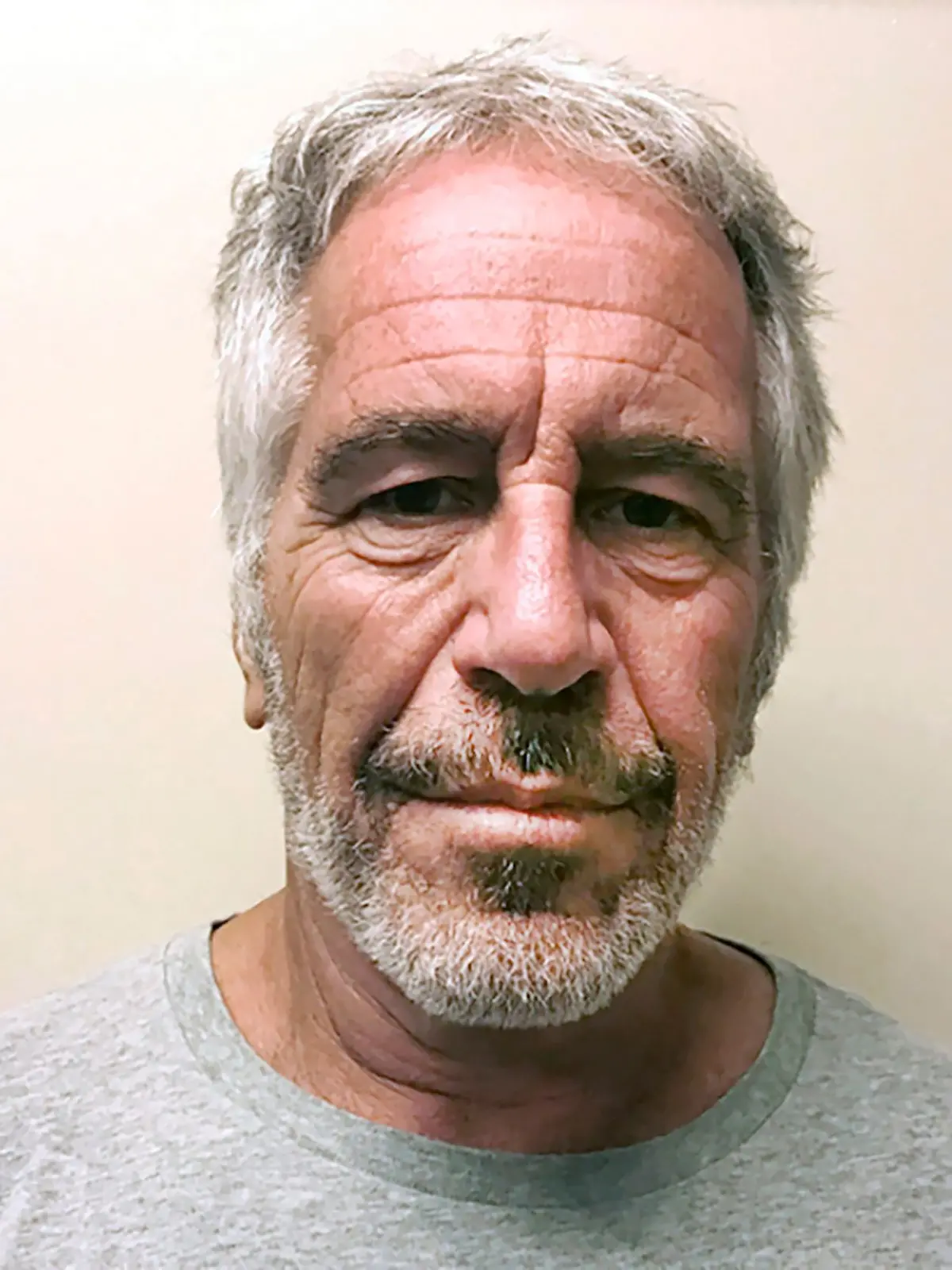 Bild zu: "Jeffrey Epstein „hatte einen extrem deformierten Penis“"