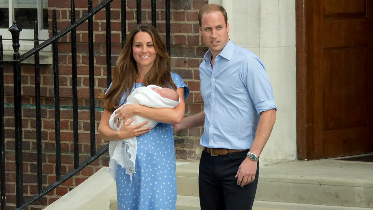 Herzogin Kate und Prinz William kurz nach der Geburt ihres ersten Kindes