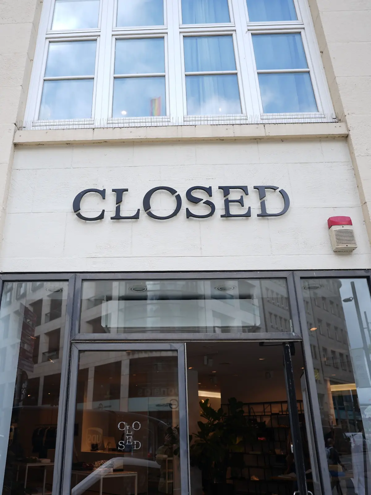 Die Hamburger Modemarke Closed hat einen Insolvenzantrag gestellt. 