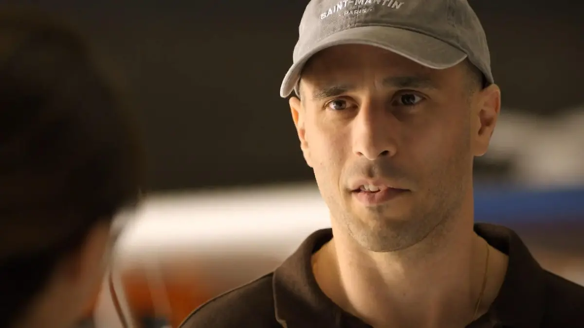 Emily setzt alles daran, den Verkauf von Tobias' Flugzeug zu stoppen GZSZ-Folge 8336 vom 15. August 2025 im TV