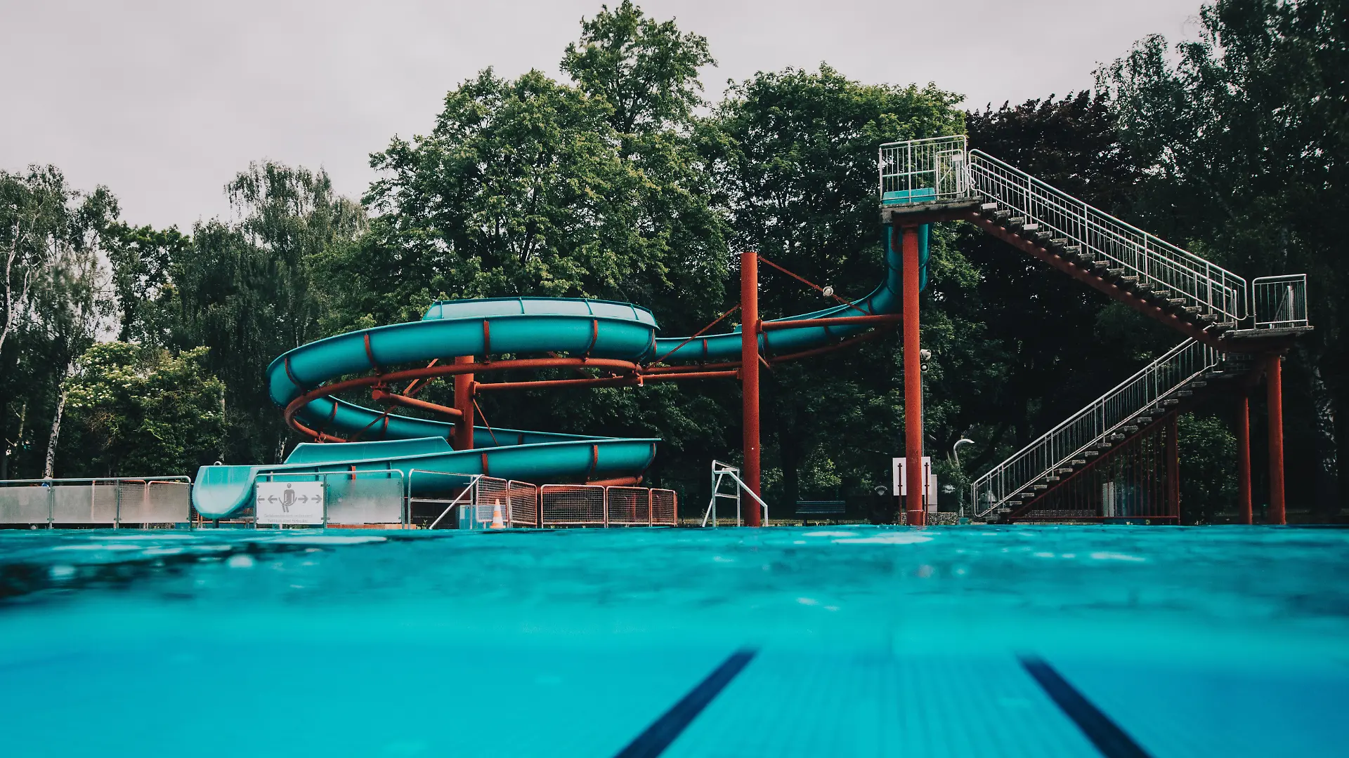 In einem russischen Wasserpark kommt es zu einem schrecklichen Unfall. (Symbolbild)