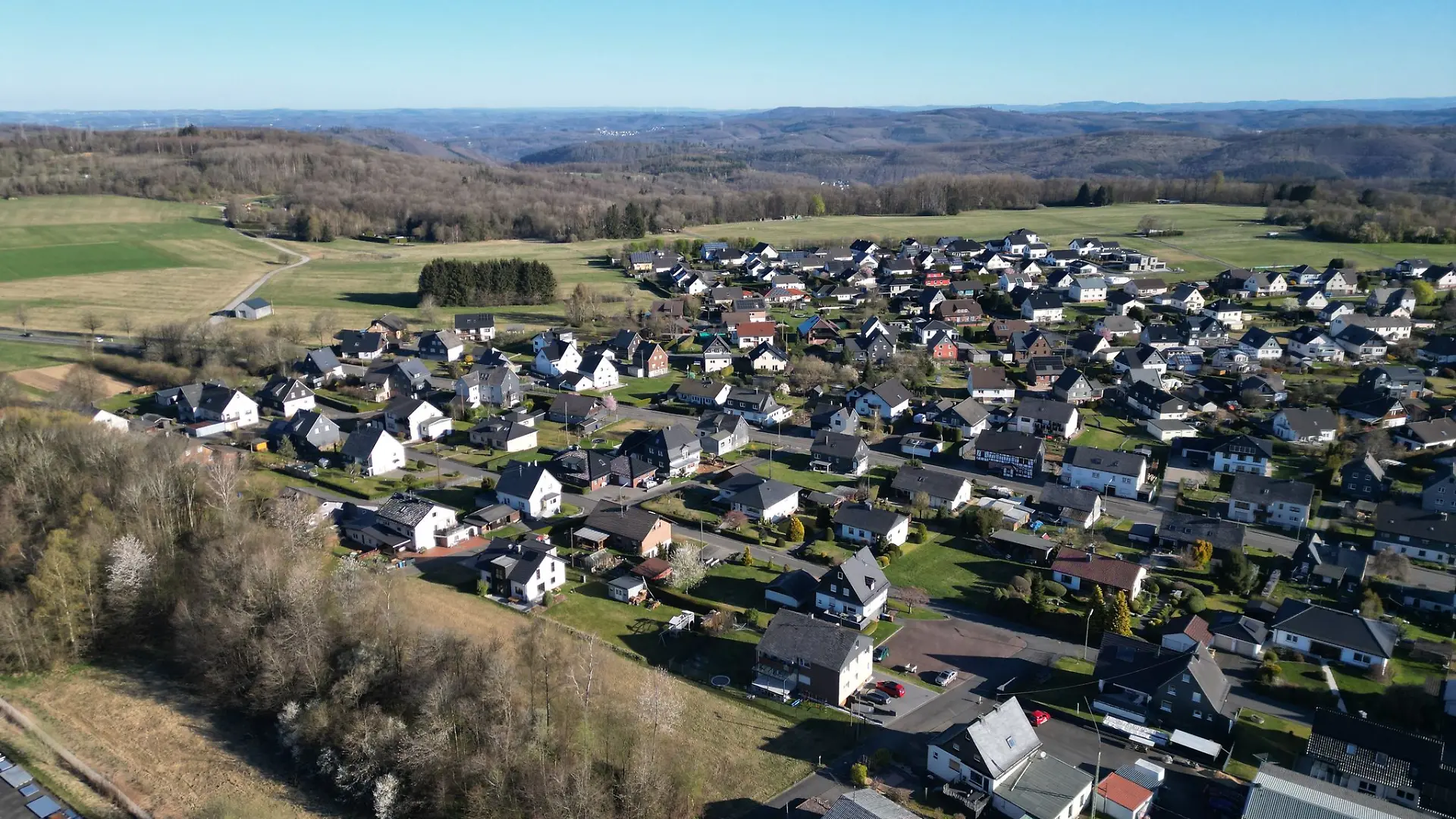 In Weitefeld wohnen nur rund 2.250 Menschen. (Archivbild)