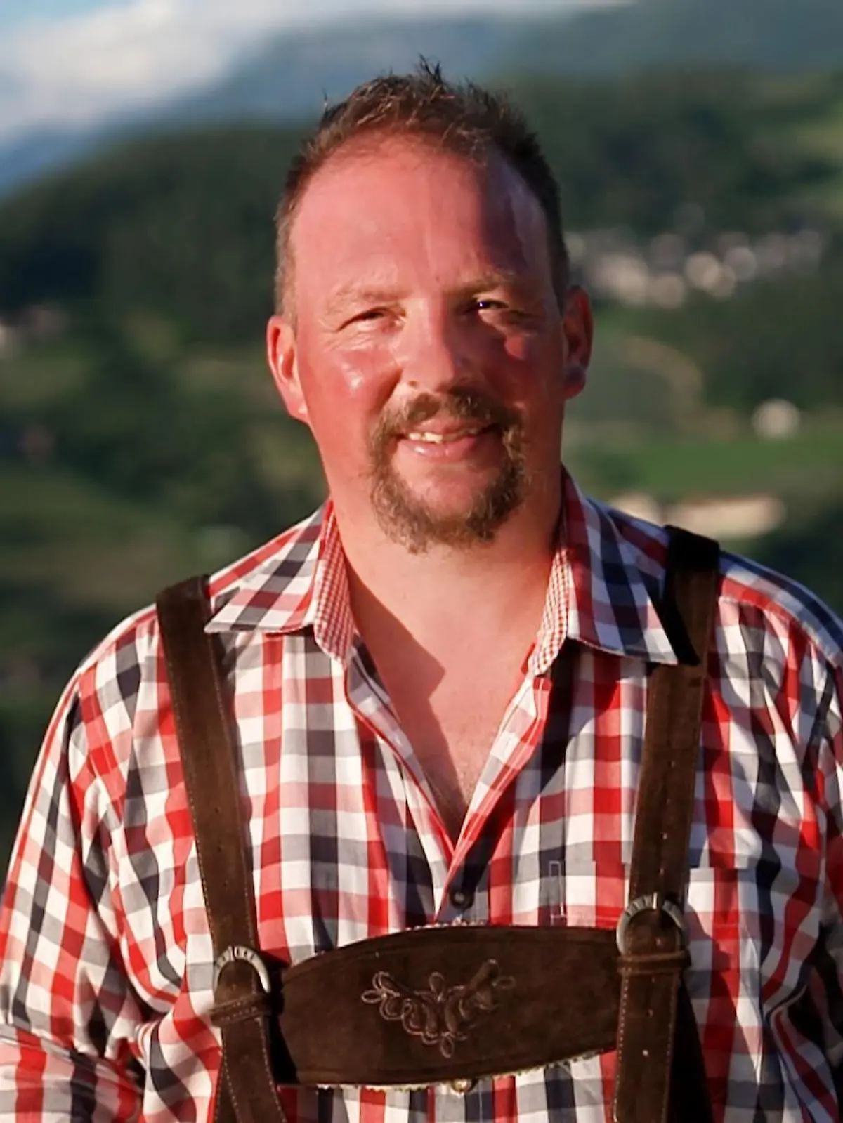 Andreas aus Südtirol, Italien.

+++ Die Verwendung des sendungsbezogenen Materials ist nur mit dem Hinweis und Verlinkung auf RTL+ gestattet. +++